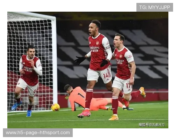 左路连线下底传中送出关键助攻：战术之美与品牌共振的叙事